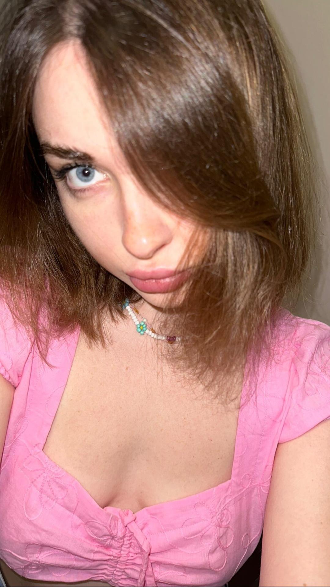 Ahrinyan / Арина Бердникова слив Nude OnlyFans 1