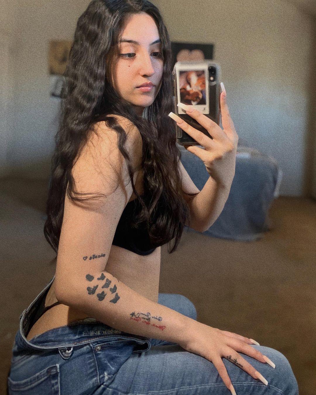 anneiise / ilykisses Nude OnlyFans Утечки 1