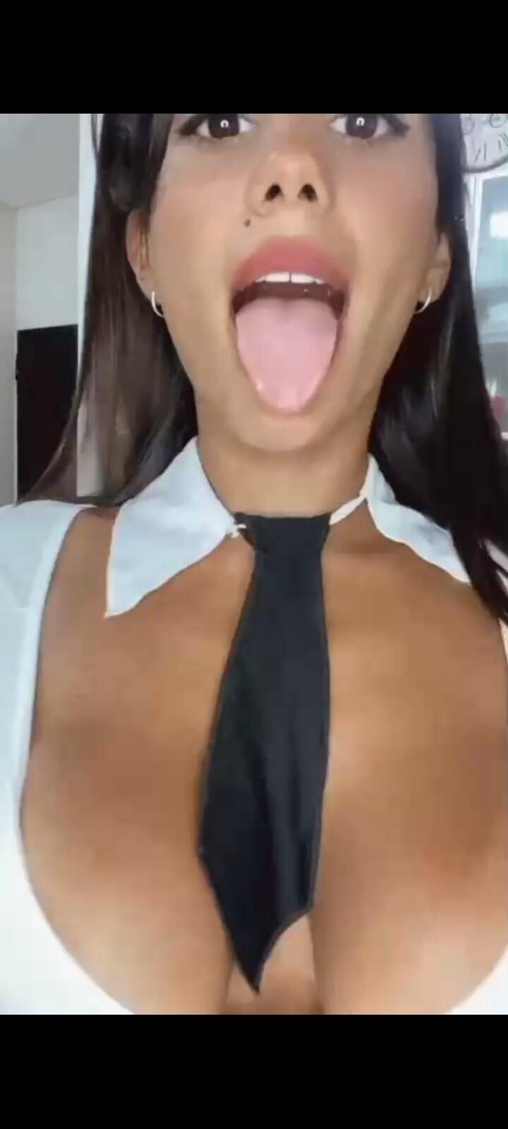Утечки обнажённых фото Antonellavictoriacorleto с OnlyFans 1