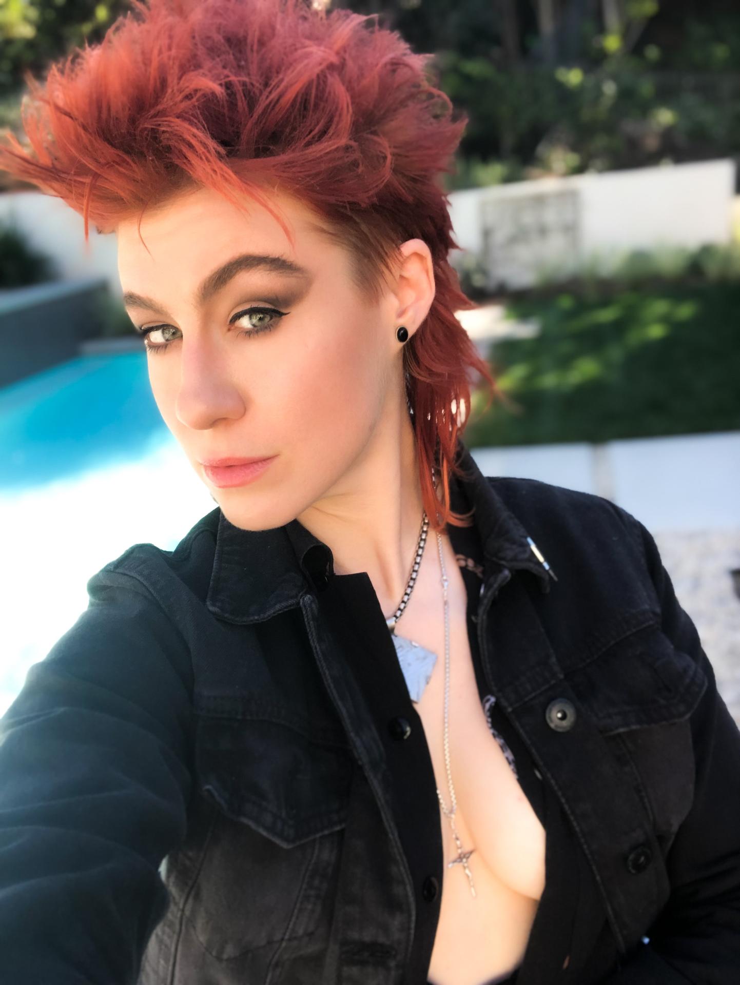 Comicbookgirl19 / pirateflagnislandgirl Голые фотографии из OnlyFans 1