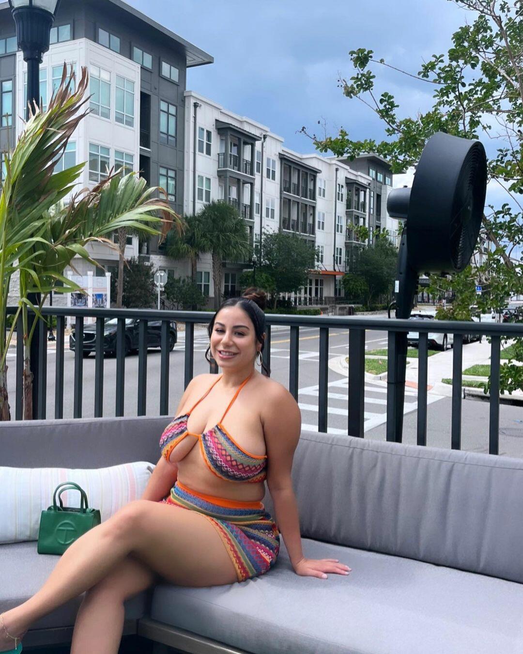 Destiny Rodriguez / love_lessdest / thicklilbishh Обнажённые утечки OnlyFans 1