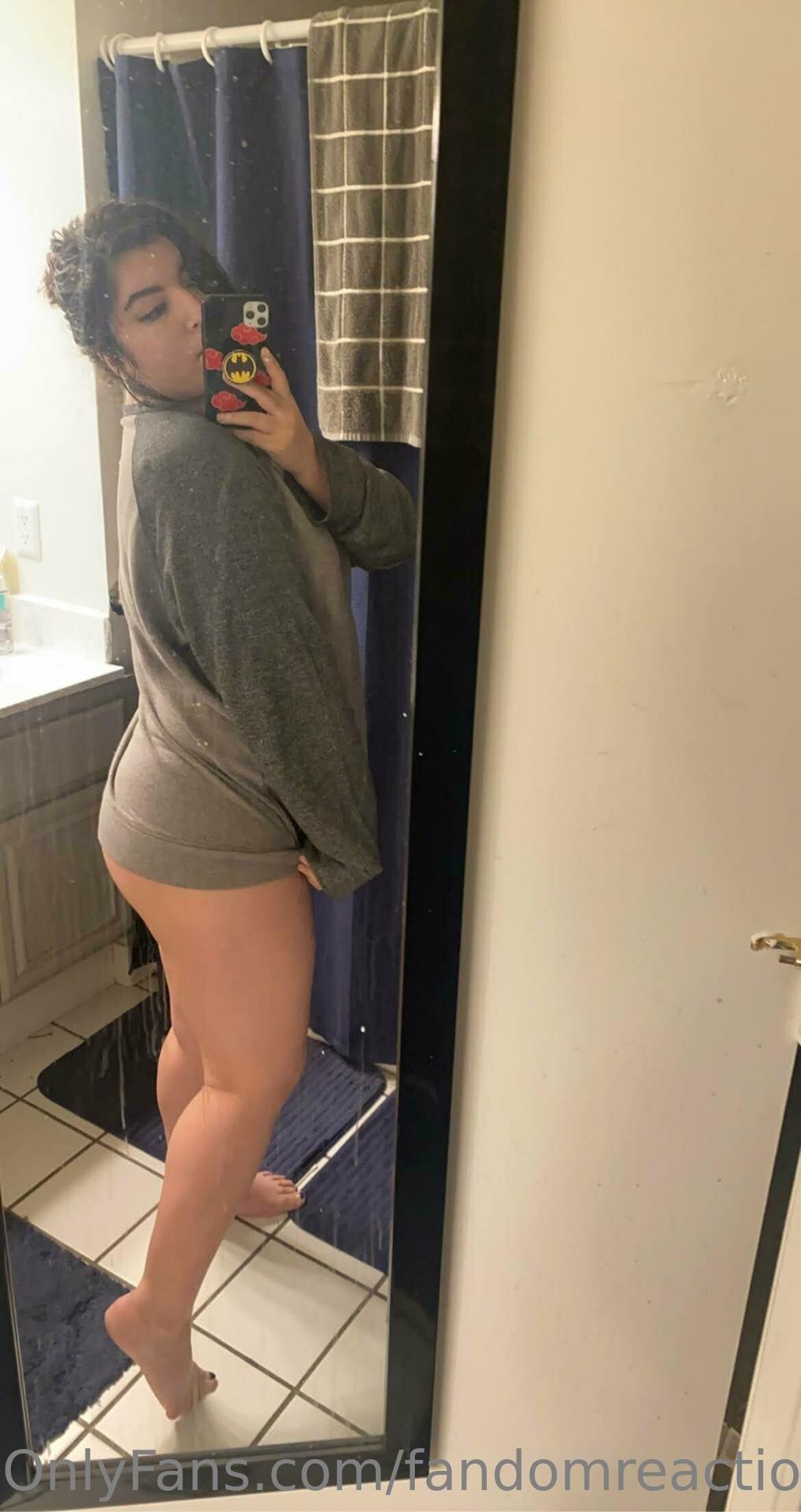 FandomReactions Обнажённые Утечки OnlyFans 1