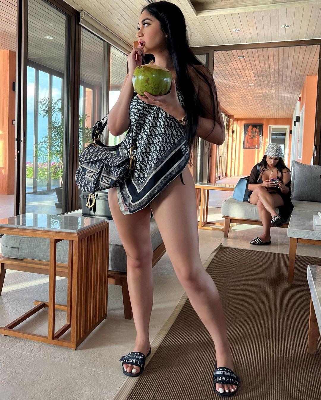 Джейлин Охеда / jailyneojeda слив ню фото с OnlyFans 1