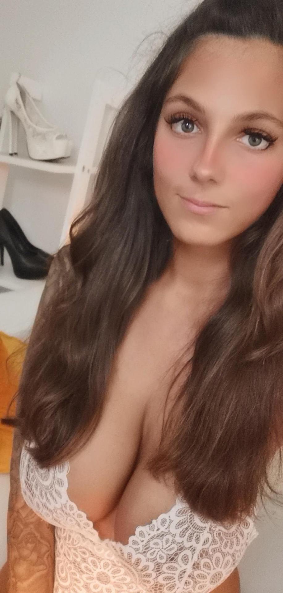 Утечки обнажённых фото KaitySun с OnlyFans 1