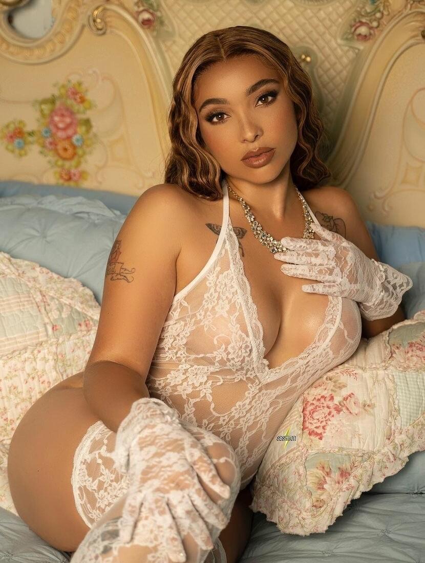 Kellogg Rochella / SimplyChella Голые Утечки OnlyFans 1