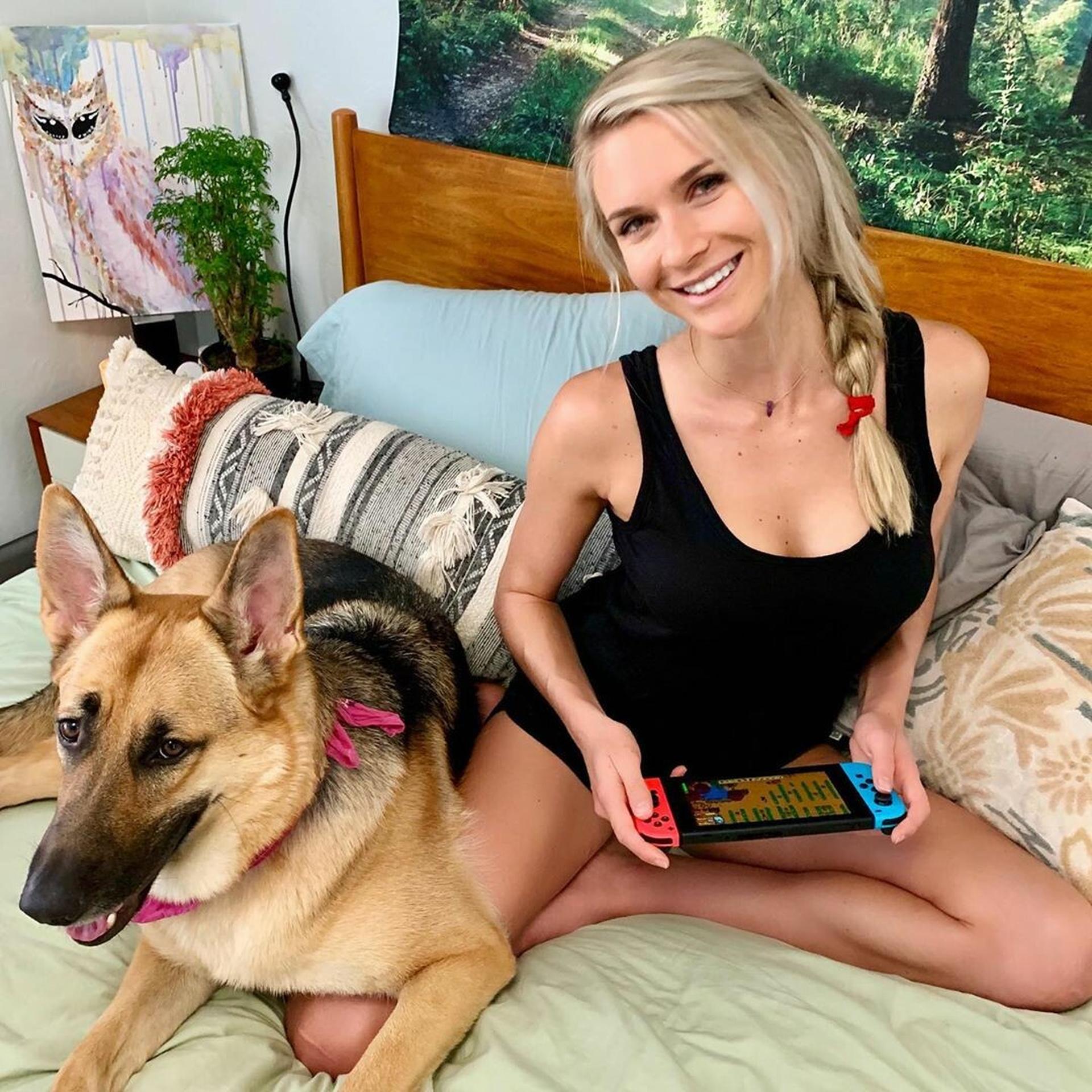 Легендарные сливки Legendarylea Nude OnlyFans 1