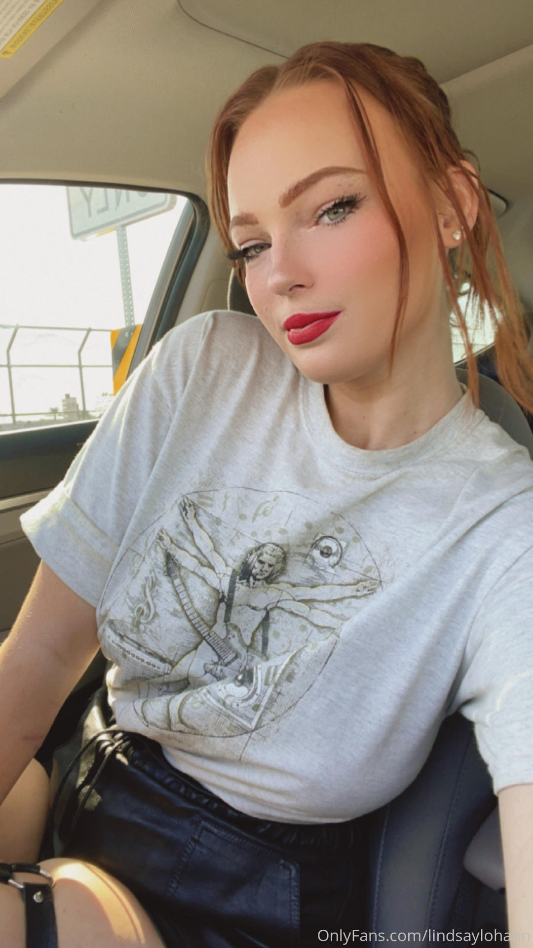 Lindsay Lohann / lindsaylohann Обнажённые утечки OnlyFans 1
