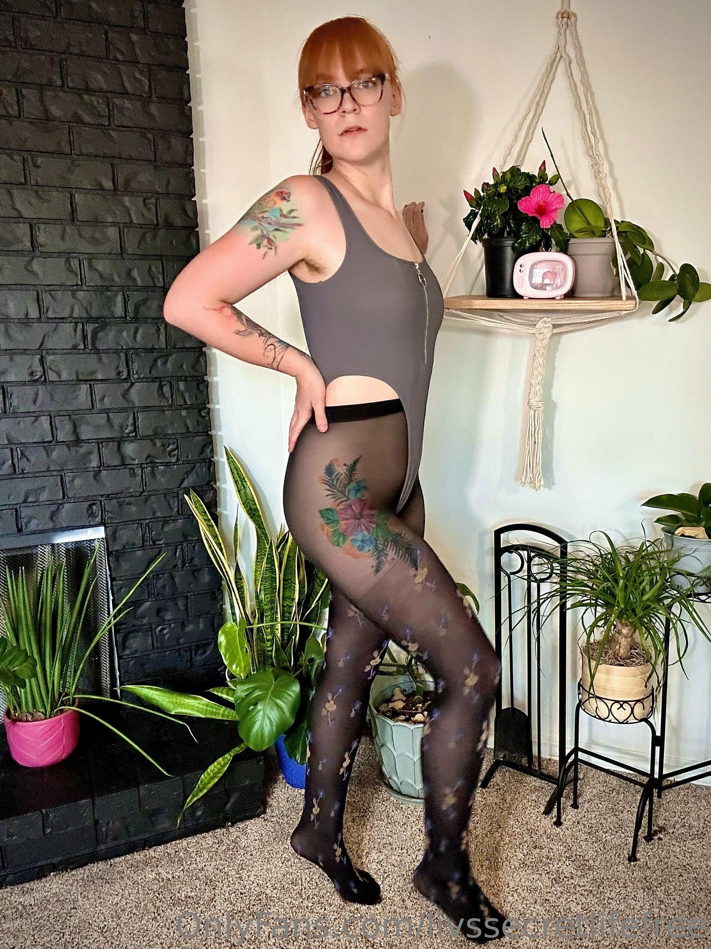 LivsSecretLife / livspantyhoseaddiction Обнажённые утечки OnlyFans 1