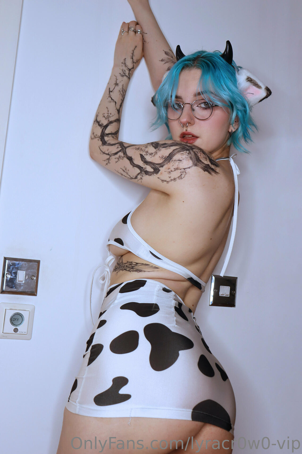 lyracr0w0 Обнажённые утечки OnlyFans 1