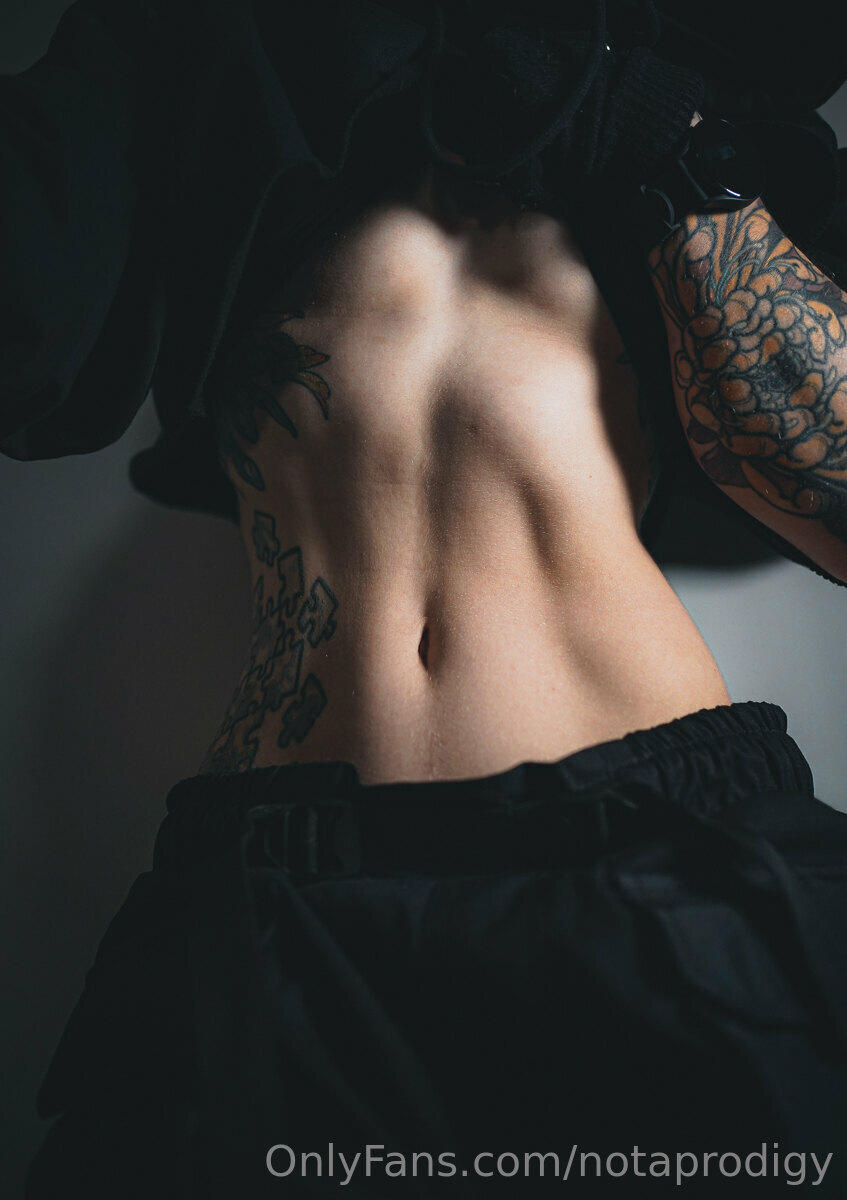 Утечки ню Notaprodigy с OnlyFans 1