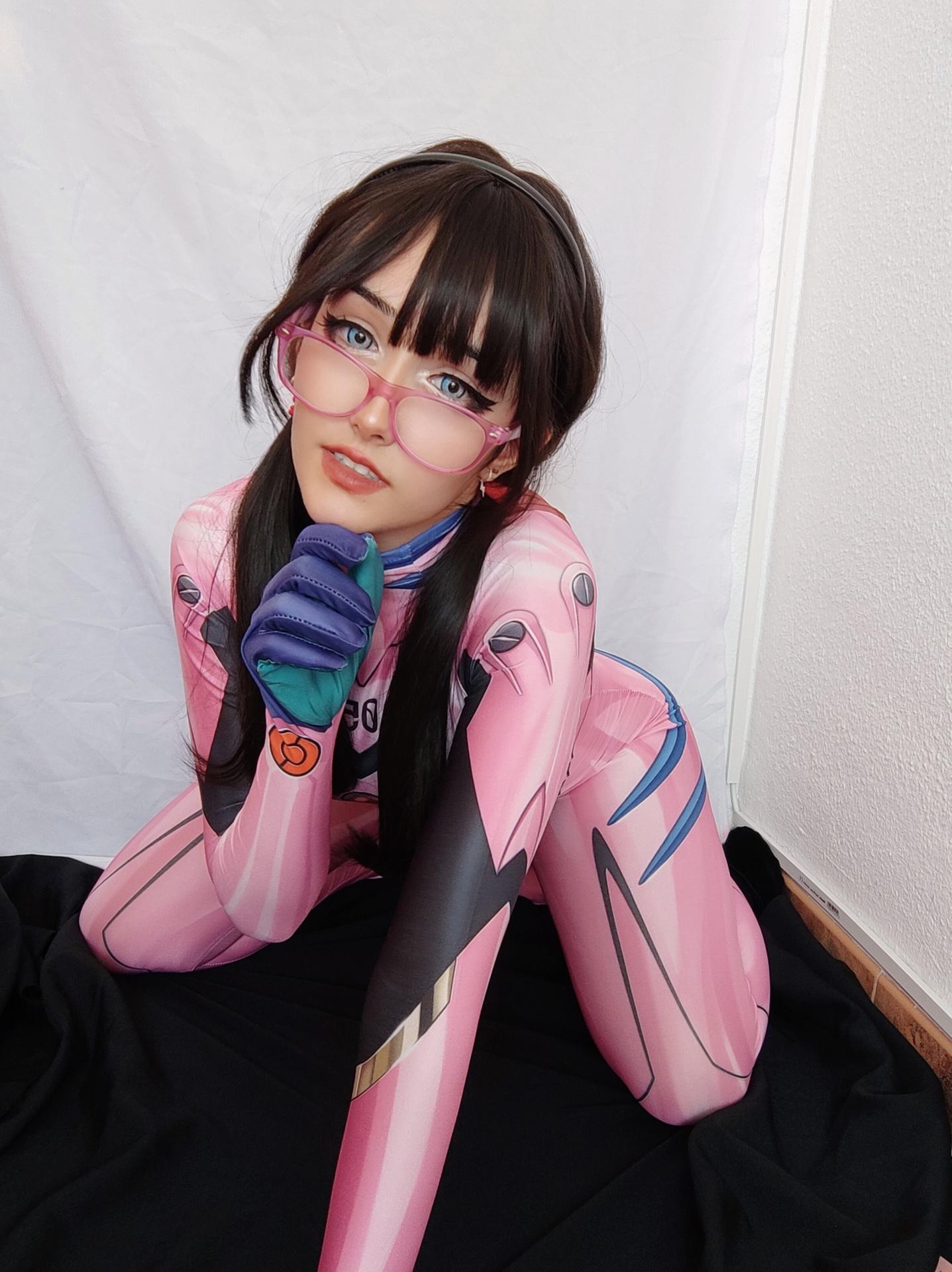 Nyukix / omgcosplay Утечки ню-фото с OnlyFans 1