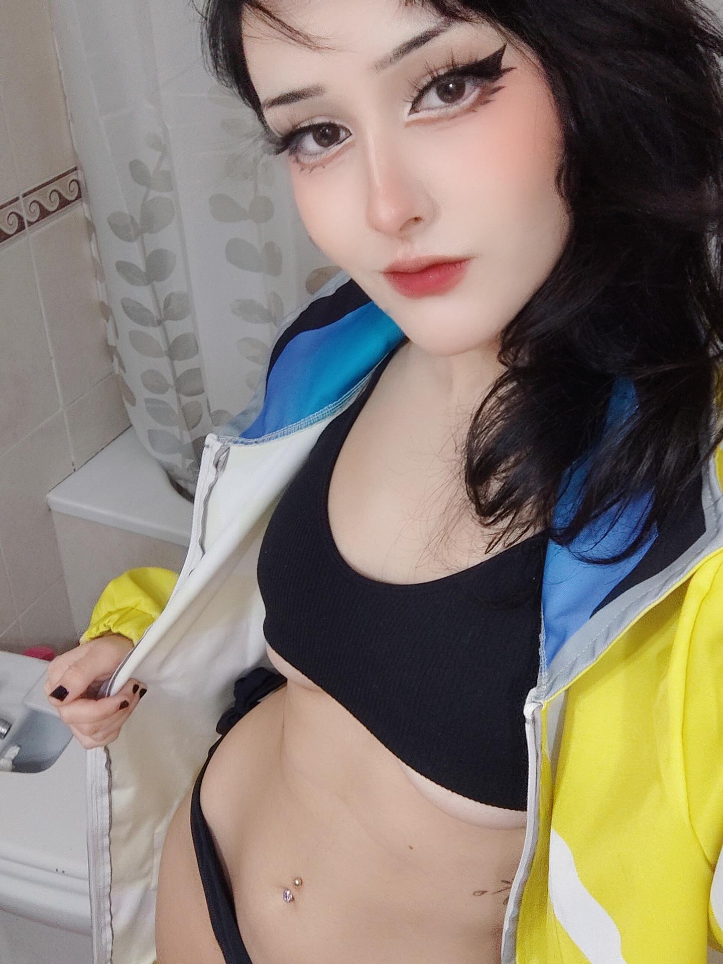 Nyukix / omgcosplay слив обнажённых фото с OnlyFans 1