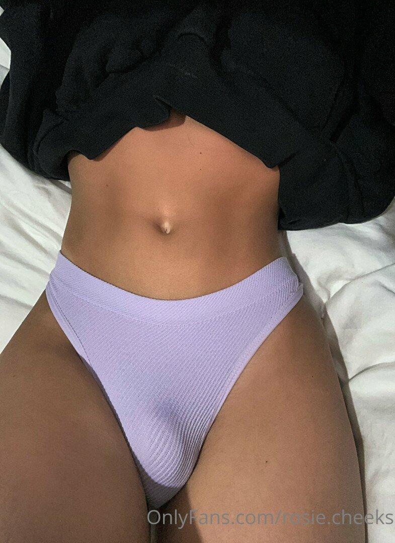 Rosie Cheeks / rosie.cheeks Слитые ню фото с OnlyFans 1