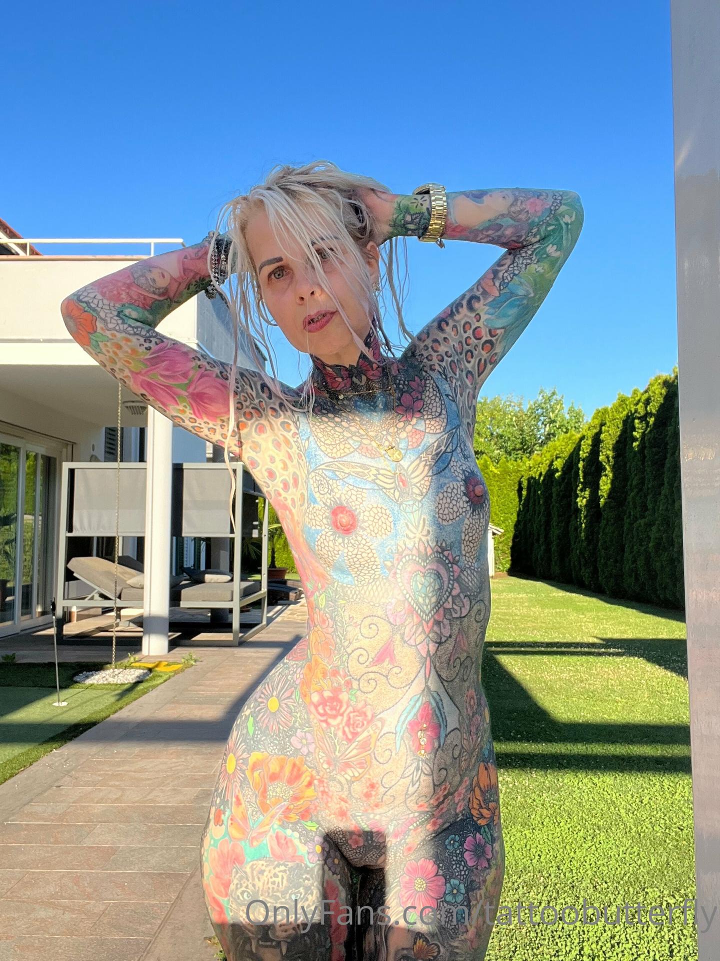 Слив обнажённых фото Tattoobutterfly с OnlyFans 1