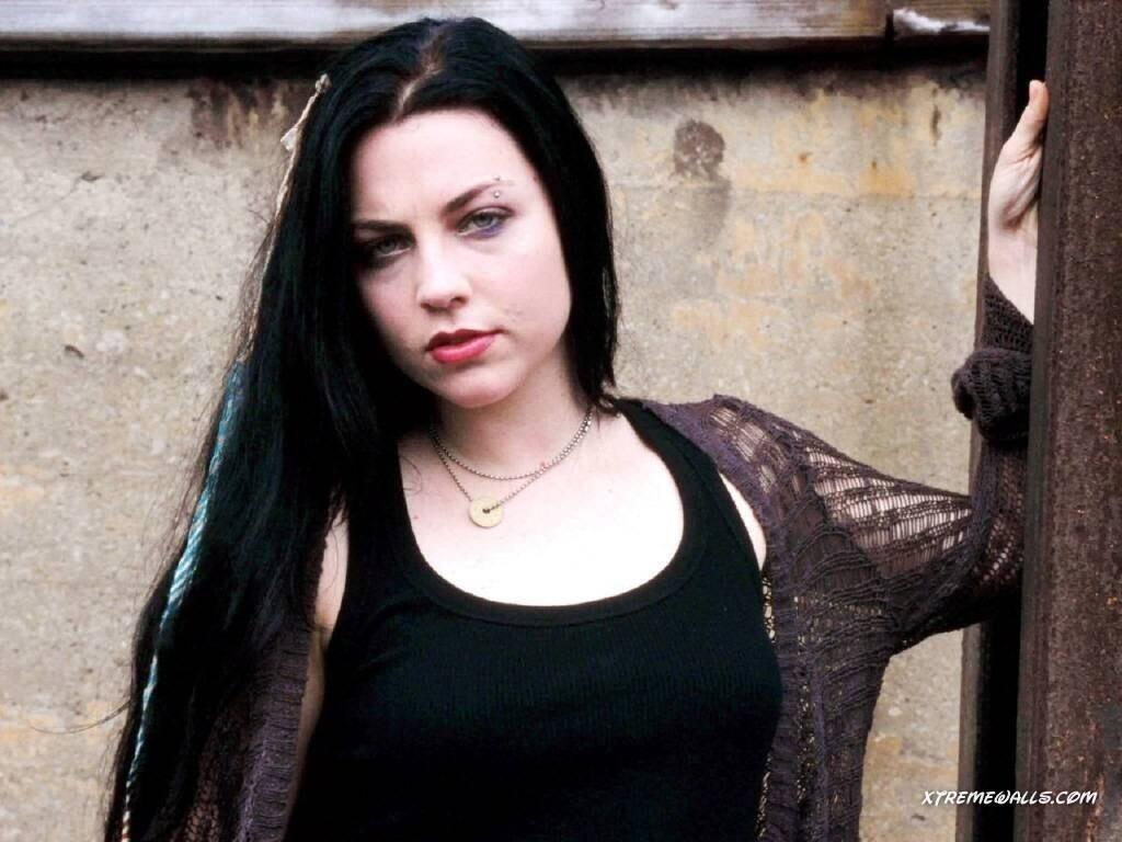 WomenMetal / thrashmetaldoll Нюсливы OnlyFans 1