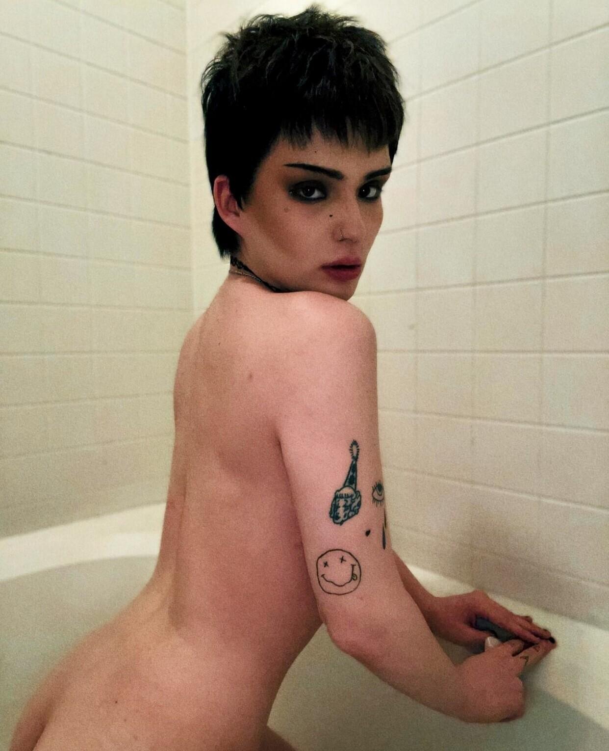 Triggvaandering / Xena.Divine Обнажённые утечки OnlyFans 1