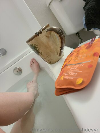 devilishdevyn Голые Утечки Фото 2