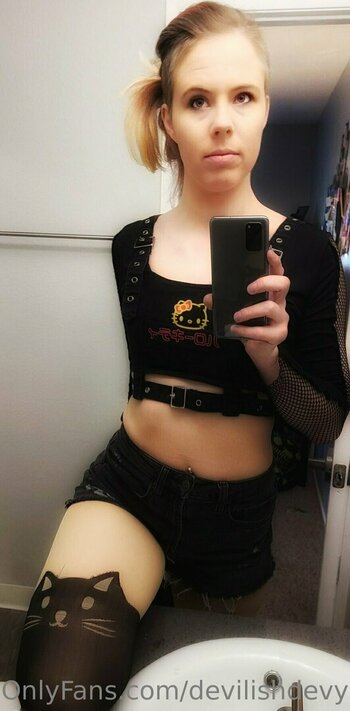 devilishdevyn Голые Утечки Фото 5