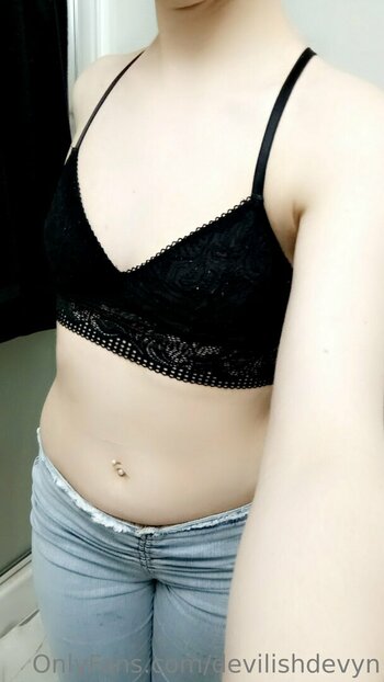devilishdevyn Голые Утечки Фото 11