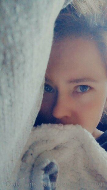 devilishdevyn Голые Утечки Фото 16