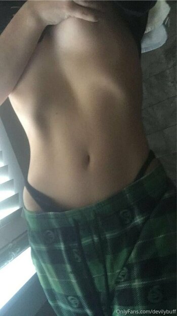 devilybuff Голые Утечки OnlyFans Фото 4