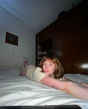 kittynippyhippie / littlenippyhippie Голые Утечки OnlyFans Фото 10