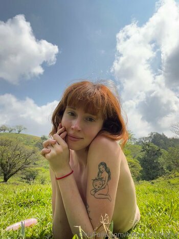 kittynippyhippie / littlenippyhippie Голые Утечки OnlyFans Фото 37