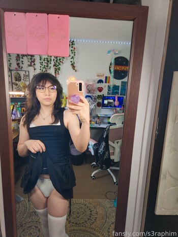 s3raphim Голые Утечки Фото 2