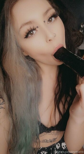 tinydevil10 / Jessica Голые Утечки OnlyFans Фото 9