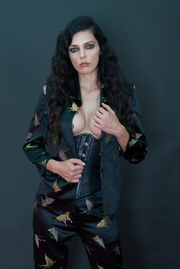 Adrianne Curry Naked 041