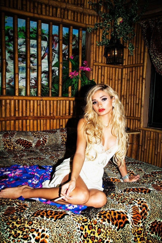 Пиа Миа Перес Секси 02