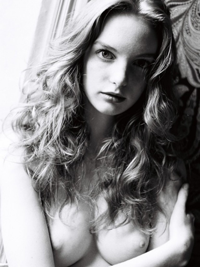 Clara Settje Голая 09