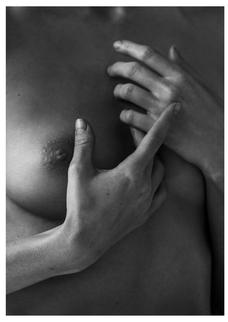 Eva-Gii-Topless-2