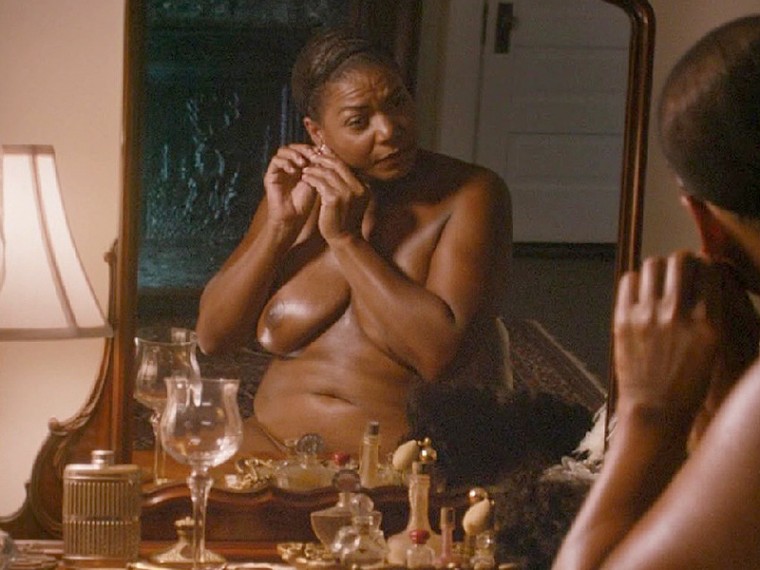 Queen-Latifah-Topless-In-The-Movie-Bessie-06-760x570