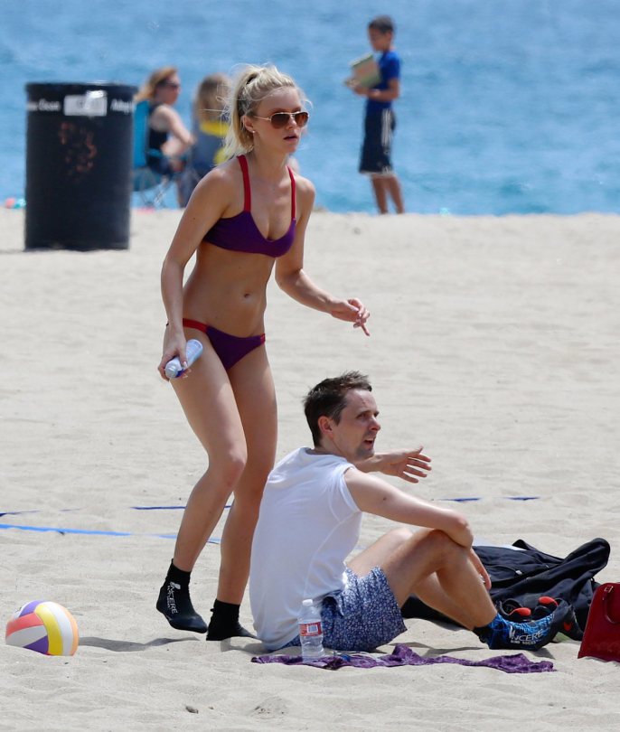 Elle-Evans-in-a-Bikini-10