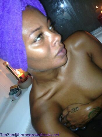 Eva-Marcille-Topless-5