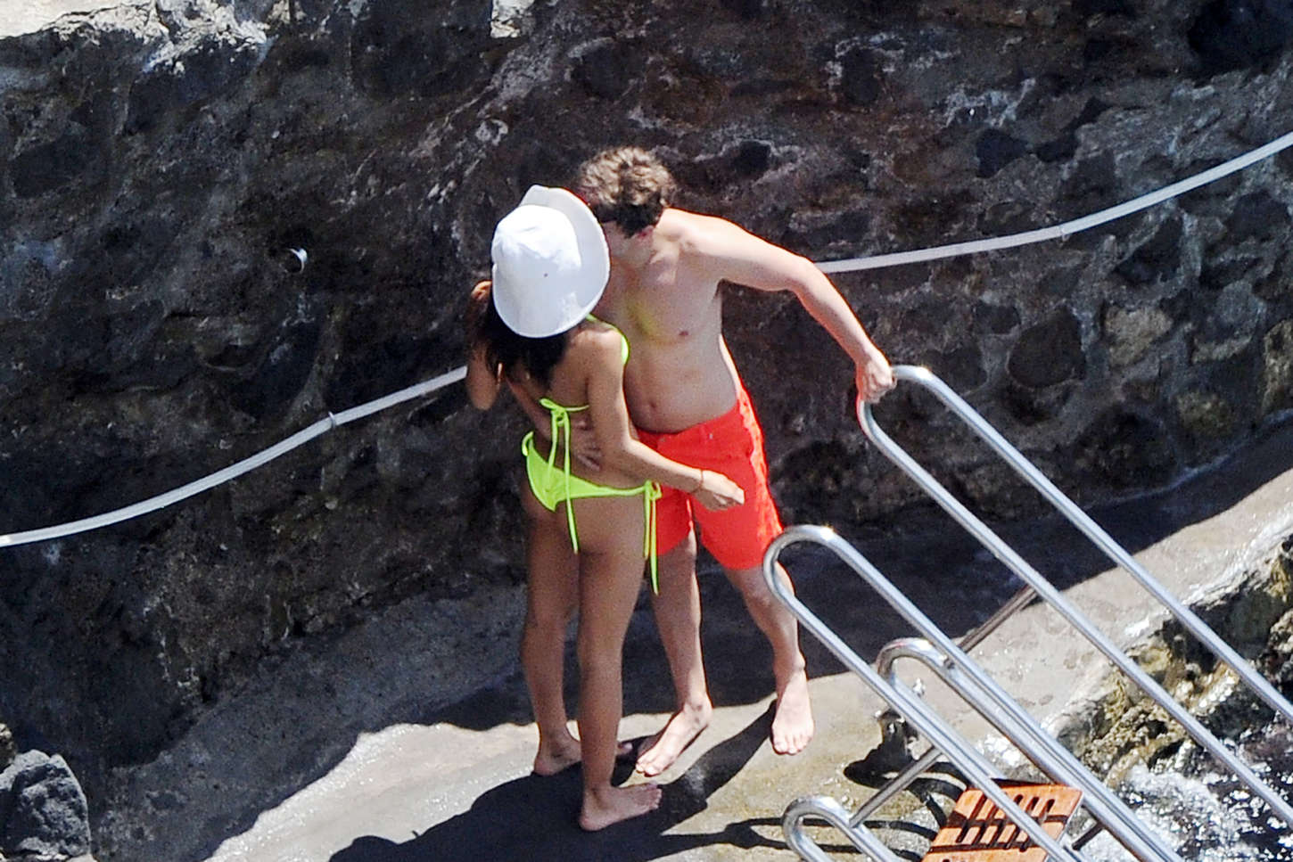 Irina-Shayk-in-a-Bikini-14