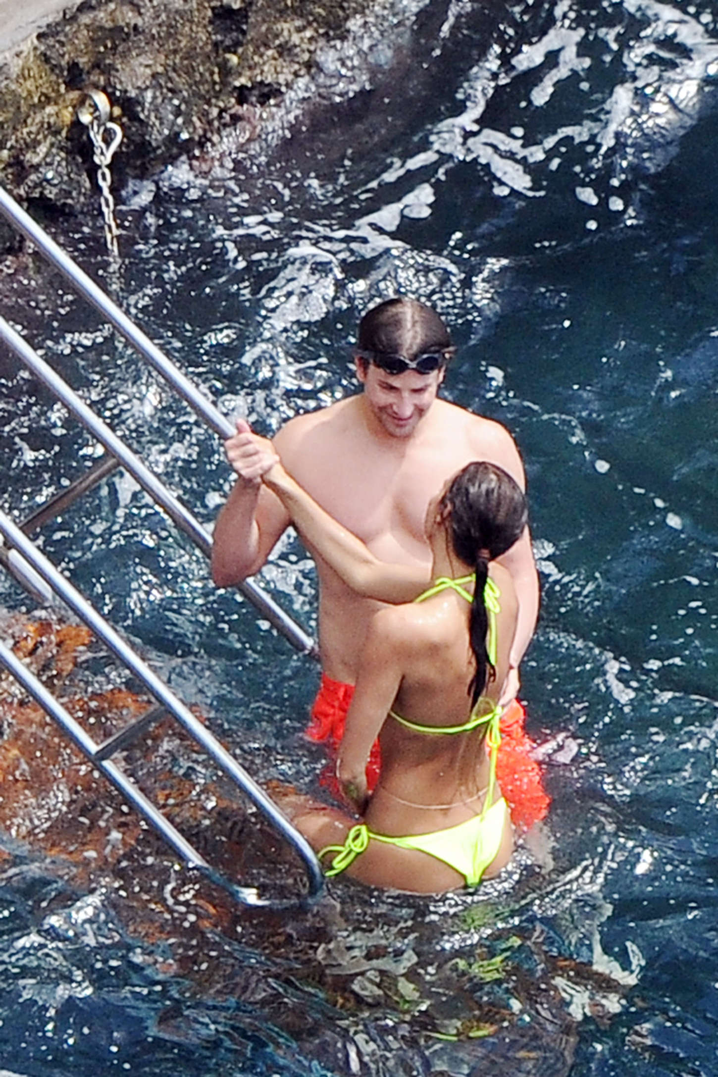 Irina-Shayk-in-a-Bikini-4