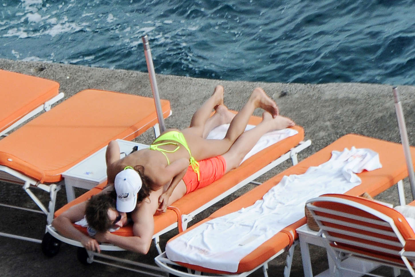 Irina-Shayk-in-a-Bikini-5