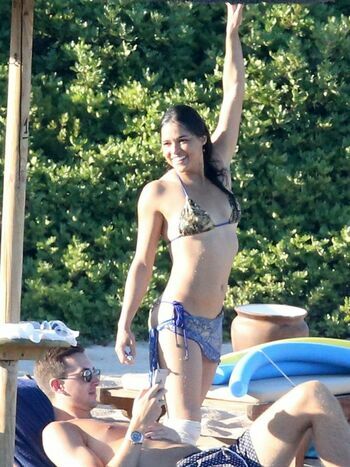 Michelle-Rodriguez-in-a-Bikini-14