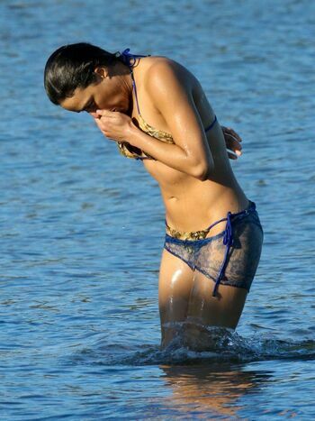Michelle-Rodriguez-in-a-Bikini-6