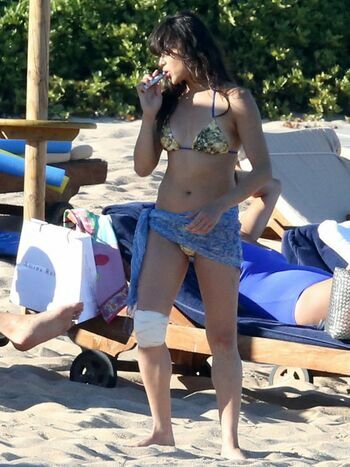 Michelle-Rodriguez-in-a-Bikini-8