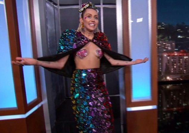Miley-Cyrus-in-Pasties-3