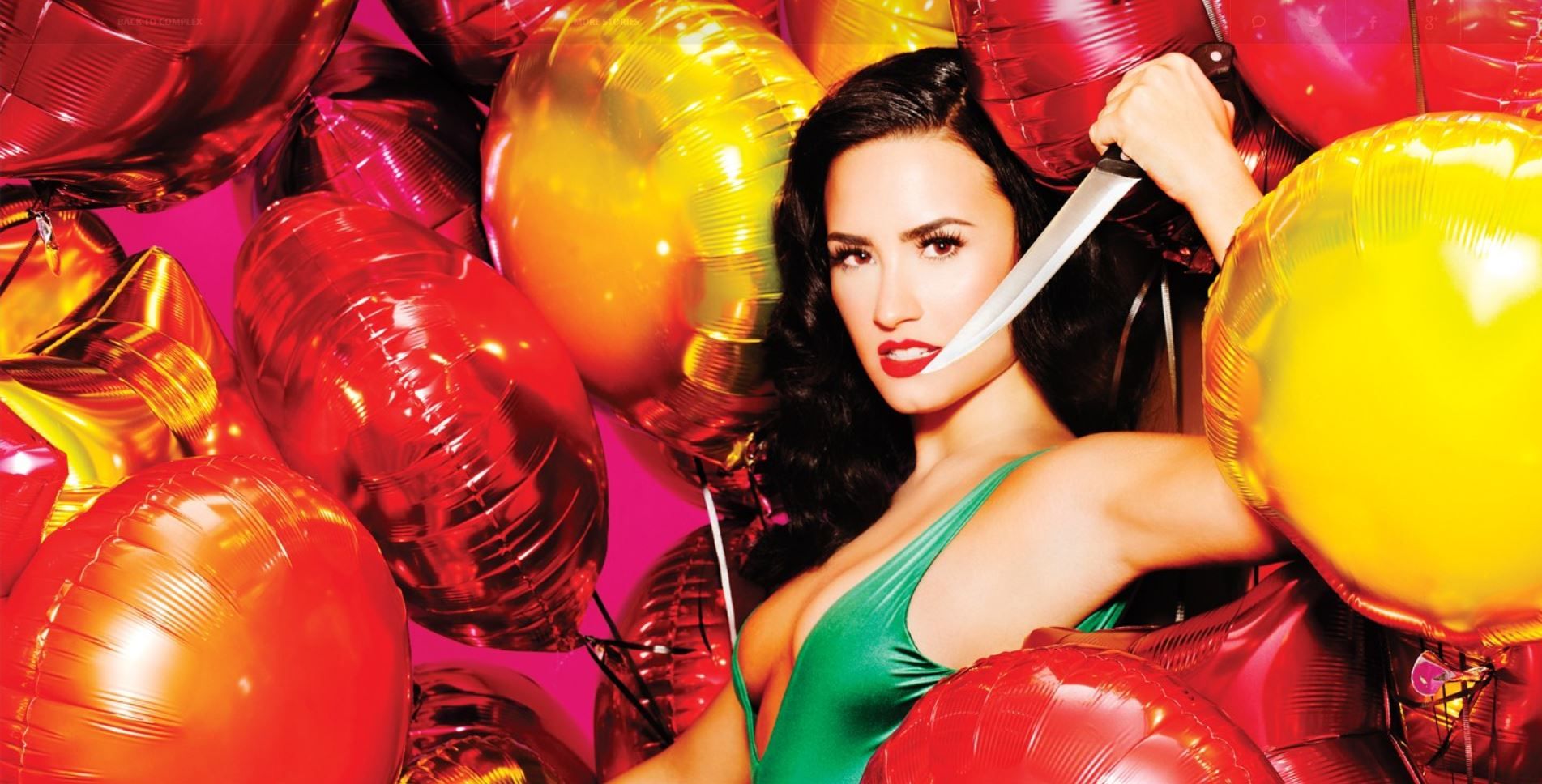 Demi-Lovato-Sexy-Topless-1