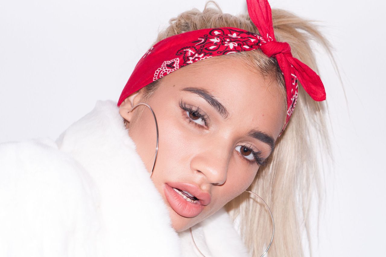 Pia-Mia-Perez-Sexy-8