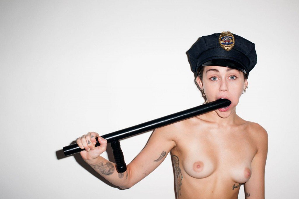Miley-Cyrus-Nude-13