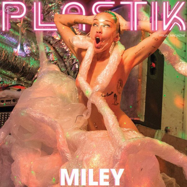 Miley-Cyrus-Topless-5