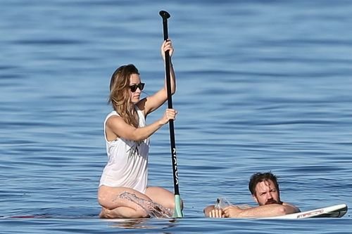 Olivia-Wilde-in-a-Bikini-21