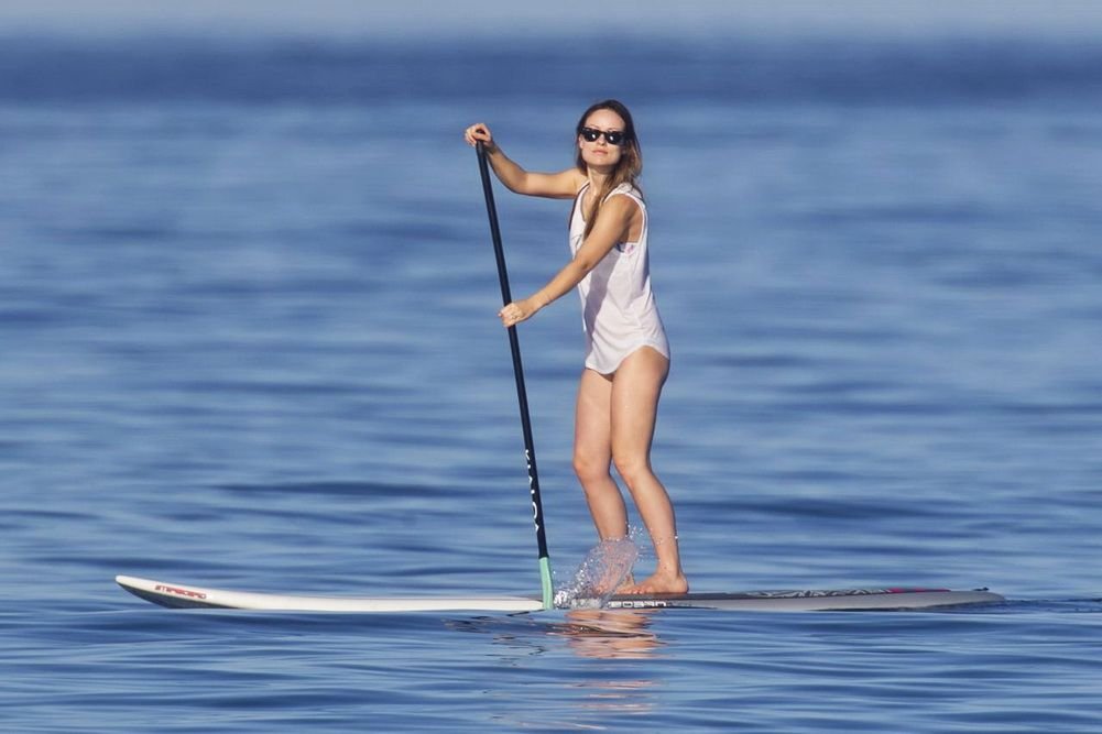 Olivia-Wilde-in-a-Bikini-24