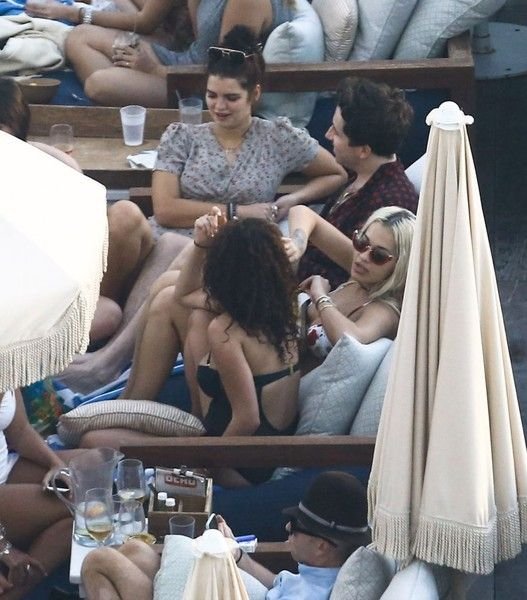 Rita-Ora-and-Daisy-Lowe-Sexy-10